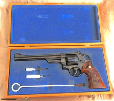 Smith and Wesson Model 27-2 .357 Revolver Like new