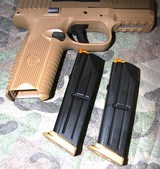 FN 509 FLAT DARK EARTH 9mm
(9 X19) New in box with two magazines - 3 of 5