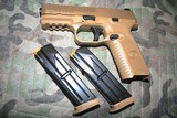 FN 509 FLAT DARK EARTH 9mm
(9 X19) New in box with two magazines - 4 of 5