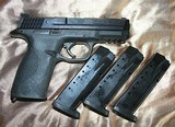 Smith & Wesson M&P40 40 S&W Pistol with Three Magazines and hard case