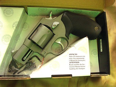 Taurus .44 Special revolver Like new with box