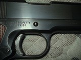 Ithaca WWII issued Model 1911A1 .45 ACP
Looks great. - 4 of 7