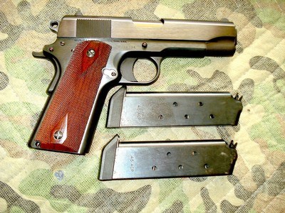 Colt Commander .45 ACP with hard case and two magazines - Image 2 of 7