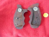 SMITH & WESSON N FRAME FINGER GROOVE GRIPS. - ORIGINAL SMITH GRIPS - 8 of 8
