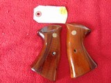 SMITH & WESSON N FRAME PRESENTATION GRIPS - 7 of 9