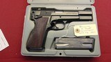 Sold -BROWNING HIGH POWER SEMI AUTO PISTOL 40 S&W MADE 1995 - 1 of 14