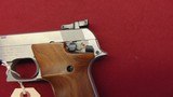 sold--- SMITH & WESSON MODEL 2206TGT SEMI AUTO TARGET PISTOL RARE STEEL FRAME GUN - 3 of 14