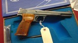 sold - anthony- SMITH & WESSON MODEL 41 NO DASH SEMI AUTO TARGET PISTOL 22 LR WITH BOX - 5 of 18