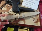 SALE PENDING JOE-- GLOCK 17 OPERATION DESERT STORM 1 OF 1000 COMMEMORATIVE SEMI AUTO PISTOL WITH DISPLAY - 20 of 21