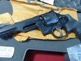 SMITH & WESSON M&P R8 PERFORMANCE CENTER REVOLVER 357 MAGNUM - 8 of 16
