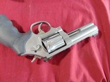 SMITH & WESSON MODEL 617-6 REVOLVER 22 LR 10-SHOT CYLINDER - 11 of 19