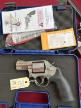 SMITH & WESSON MODEL 686-6 REVOLVER 357 MAGNUM - 4 of 10