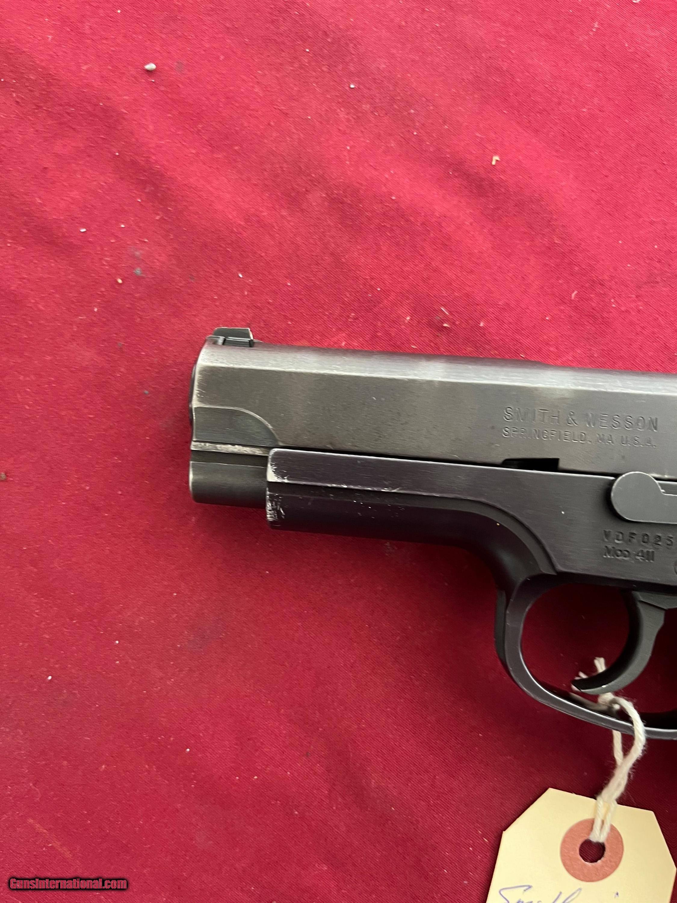 SMITH & WESSON MODEL 411 SEMIA UTO PISTOL 40 S&W for sale