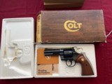 COLT PYTHON REVOLVER 3578 MAGNUM MADE IN 1977 WITH BOX - 2 of 15