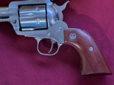 RUGER NEW MODEL BLACKHAWK REVOLVER 357 ( 200TH YEAR AMERICAN LIBERTY ) - 8 of 14