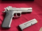 SMITH & WESSON MODEL 1006 STAINLESS SEMI AUTO 10MM PISTOL - 1 of 13