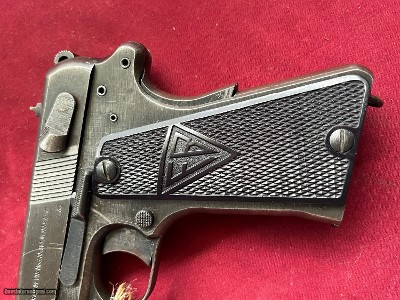WWII GERMAN NAZI POLISH RADOM PISTOL 9MM - Image 14 of 18