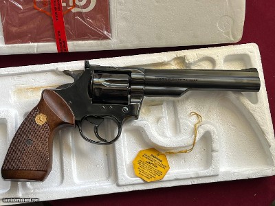 COLT TROOPER MKIII REVOLVER 22LR - UNFIRED - Image 4 of 20