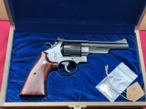 SMITH & WESSON MODEL 544 TEXAS WAGON TRAIN COMMEMORATIVE REVOLVER 44-40 - 3 of 12