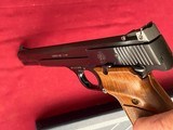 SMITH & WESSON MODEL 41 SEMI AUTO PISTOL 22LR - MINTY !! - 18 of 25