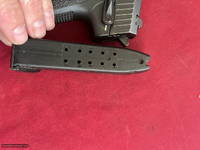 HECKLER & KOCK HK USP 40 SEMI AUTO PISTOL 40 S&W - Image 10 of 10