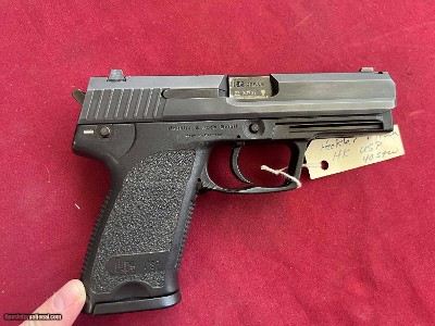 HECKLER & KOCK HK USP 40 SEMI AUTO PISTOL 40 S&W - Image 5 of 10