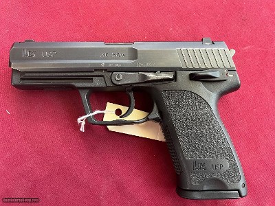 HECKLER & KOCK HK USP 40 SEMI AUTO PISTOL 40 S&W - Image 4 of 10