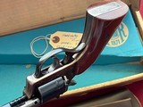 HARRINGTON & RICHARDSON MODEL 676 CALIBER 22LR
/22 MAG
( RARE 12