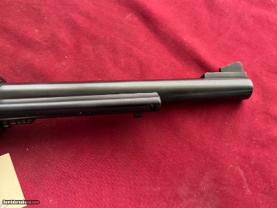 RUGER NEW MODEL SUPER BLACKHAWK 44 MAGNUM 7 1/2