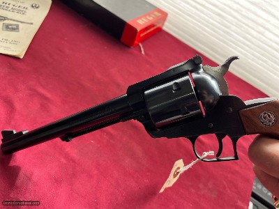 RUGER NEW MODEL SUPER BLACKHAWK 44 MAGNUM 7 1/2