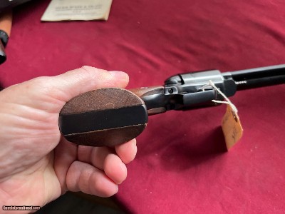 RUGER NEW MODEL SUPER BLACKHAWK 44 MAGNUM 7 1/2