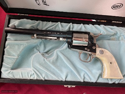COLT SINGLE ACTION ARMY REVOLVER LAWMAN SERIES ~ WILD BILL HICKOK ~45LC MADE IN 1969 ~ Sale $3250.00 - Image 5 of 10