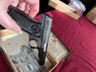 REMINGTON MODEL 51 SEMI AUTO PISTOL 380 ACP WITH BOX - Image 5 of 17