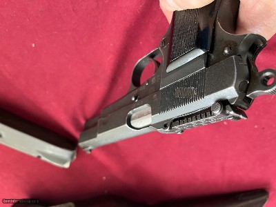 BROWNING FN HI POWER CANADIAN INGLIS SEMI AUTO PISTOL 9MM WITH STOCK - Image 17 of 24