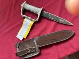 NEW ZEALAND WWII KNUCKLE KNIFE W/ SHEATH - 1 of 6