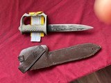 NEW ZEALAND WWII KNUCKLE KNIFE W/ SHEATH - 5 of 6