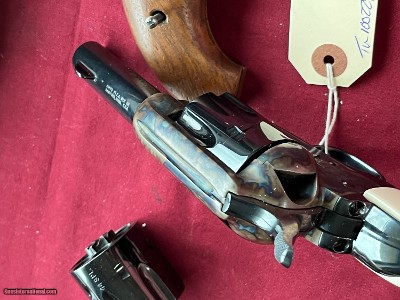 COLT 3RD GEN SINGLE ACTION SHERIFF'S MODEL 44 SPL & 44-40 ~ sale 2850.00 - Image 9 of 13