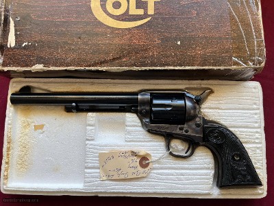 COLT SINGLE ACTION ARMY REVOLVER 45 LC ~EARLY 3RD GEN MADE 1977 ~ - Image 4 of 22