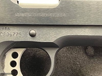 COLT GOVERNMENT MODEL 1911A1 COMPETITION SERIES 9MM - Image 8 of 11