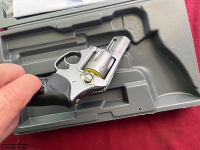 RUGER MODEL SP101 REVOLVER 357 MAGNUM 2 1/4 