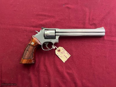 SMITH & WESSON MODEL 686-1 STAINLESS 357 MAGNUM 8 3/8