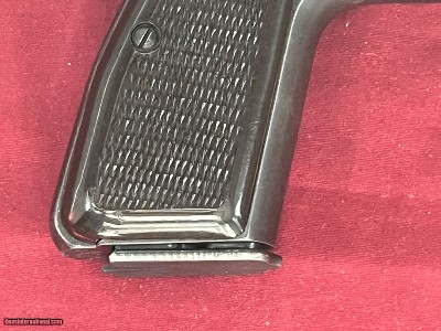 WWII GERMAN NAZIHI POWER 9MM SEMI AUTO PISTOL - Image 9 of 18