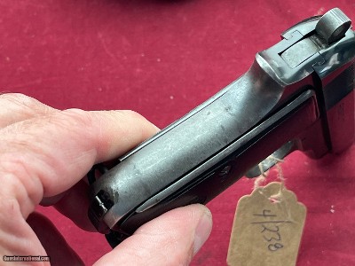 WWII BERETTA MODEL 1934 SEMI AUTO PISTOL 380 ACP ~ DATED 1943 ~ - Image 11 of 14