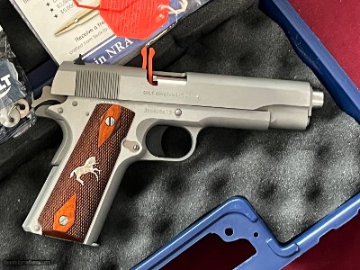 COLT 1911 GOVERNMENT MODEL SEMI AUTO PISTOL 38 SUPER