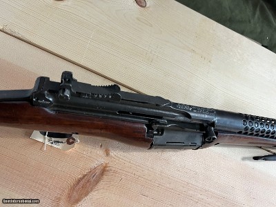 JOHNSON MODEL 1941 MILITARY SEMI AUTO RIFLE 30-06 W/ BAYONET - Image 8 of 25