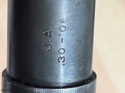 JOHNSON MODEL 1941 MILITARY SEMI AUTO RIFLE 30-06 W/ BAYONET - Image 22 of 25