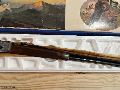 SALE $ 1350.00 ~ WINCHESTER MODEL 1894 LEVER ACTION LENDENDARY FRONTIERSMEN RIFLE 38-55 CALIBER - Image 6 of 22