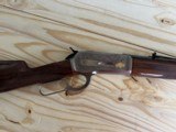 BROWNING MODEL 1886 HIGH GRADE ENGRAVED 1 OF 3000 LEVER ACTION RIFLE 45-70 GOV'T - 4 of 21