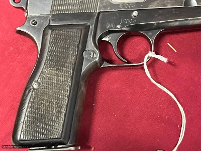 FABRIQUE NATIONALE BROWNING HI POWER 9MM ~ RARE WWII FINISH CONTRACT ~ - Image 6 of 13