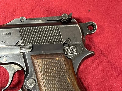 FABRIQUE NATIONALE FN BROWNING HI POWER 9MM ~ RARE WWII FINISH CONTRACT ~ - Image 9 of 13